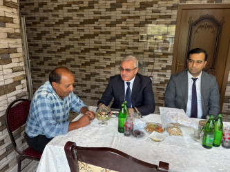 Tərtər Rayon İcra Hakimiyyətinin başçısı 27 Sentyabr – Anım Günü ilə əlaqədar Antiterror əməliyyatları şəhidi Rəşad Vəlizadənin ailəsini ziyarət edib