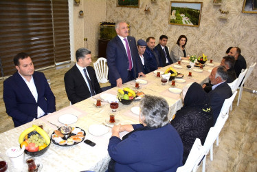 Rayon rəhbəri Nafatlanda müalicə alan şəhid ailələrini ziyarət edib