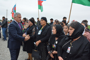 Sarov kəndində şəhid Şirinli Nurlan Qədir oğlunun xatirəsinə inşa edilmiş  abidənin açılışı olub